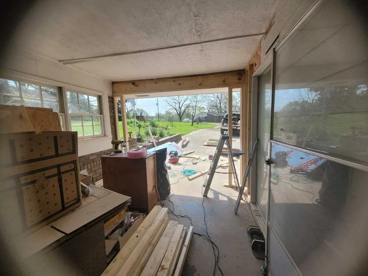 Air movers and dehumidifier for Drying & Dehumidification in St. Francis